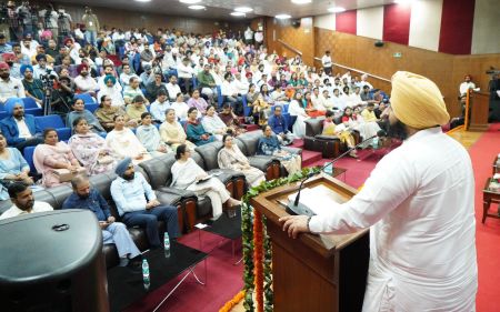 Education Minister Harjot Singh Bains Addressing The Teachers