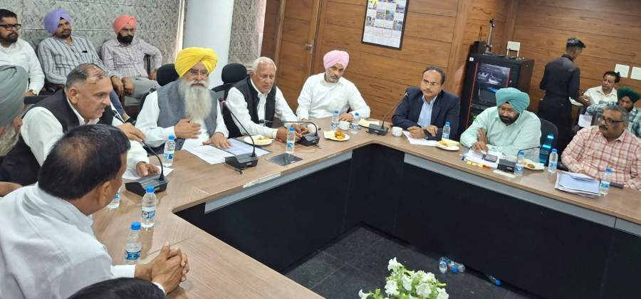 Aarthiyas Call Off Strike